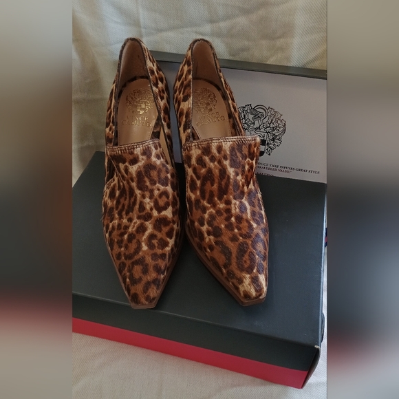 Vince Camuto Leopard Print Calf Hair Women's Loafers - Picture 3 of 9